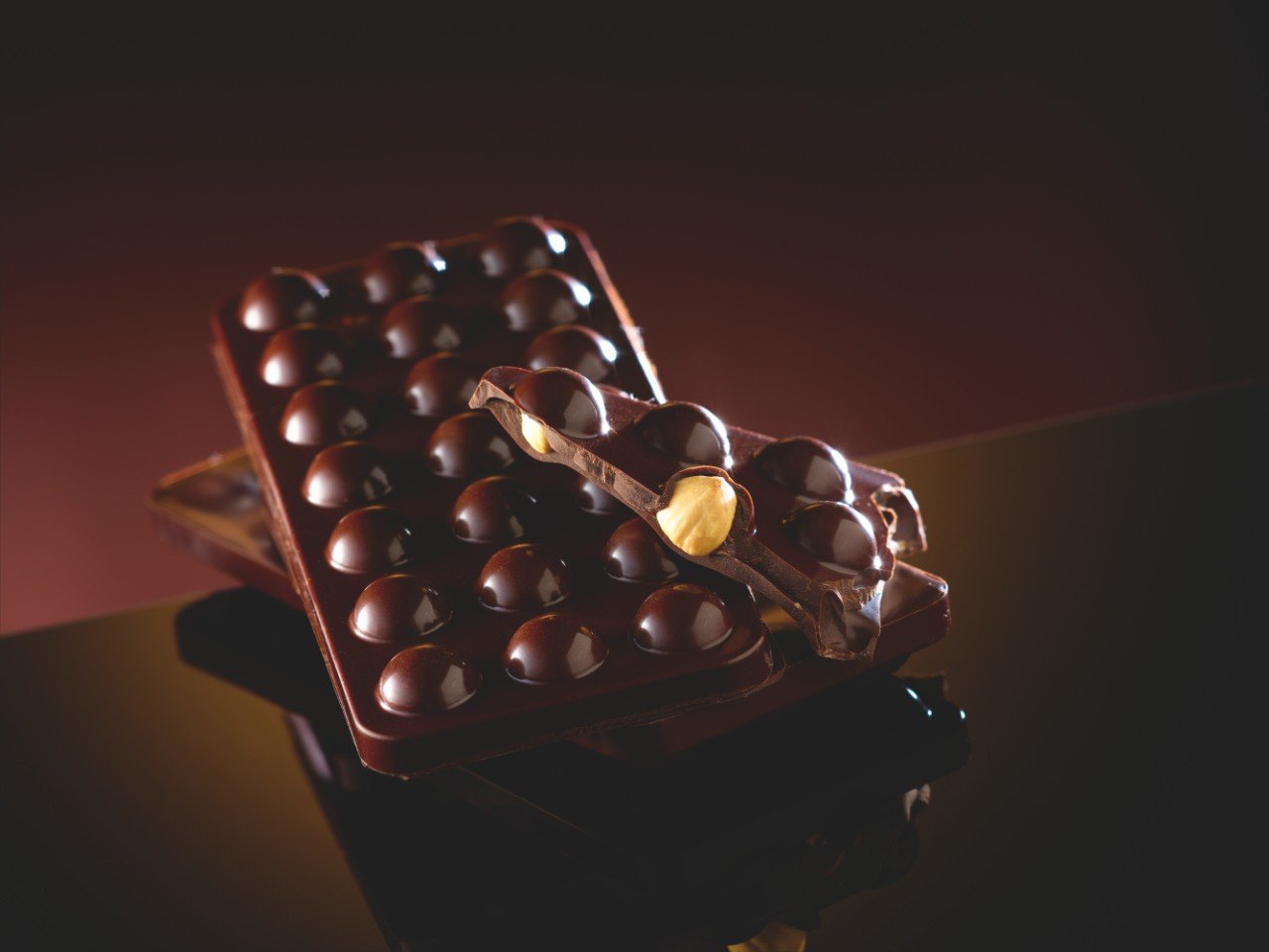 Callebaut Dark Couverture Chocolate - 70-30-38 (70.5%)- 22 LB (22 pound)