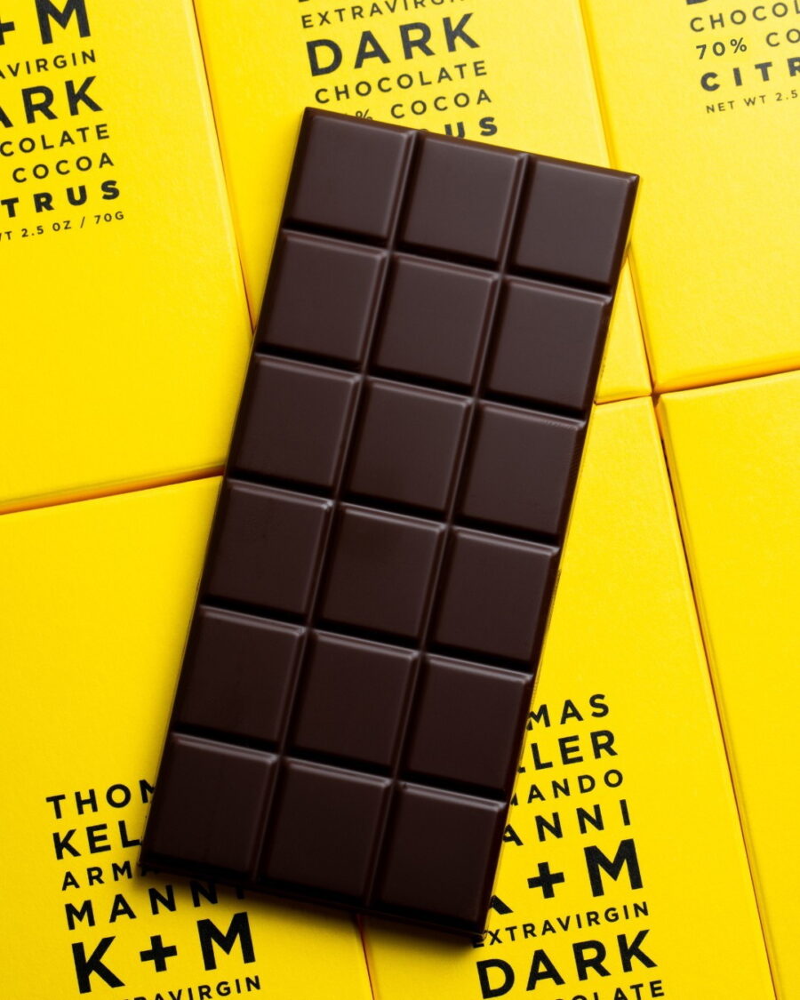 Keller + Manni Extravirgin Dark Chocolate Bars Lifestyle 2
