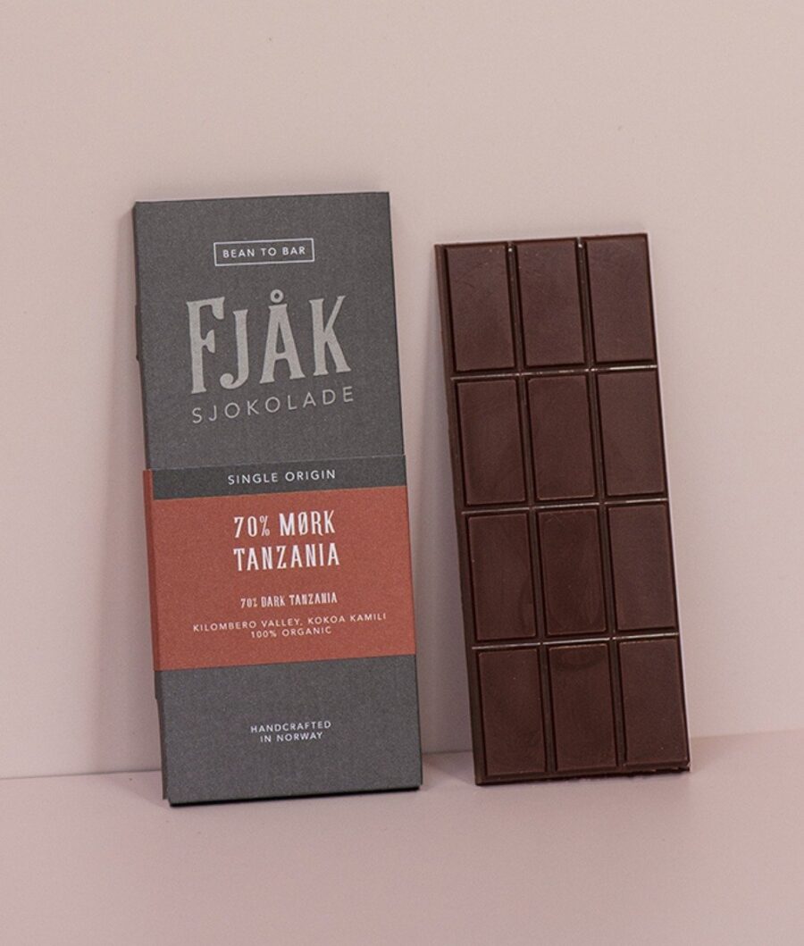 Fjak Kokoa Kamili Tanzania 70% Dark Chocolate Bar Lifestyle