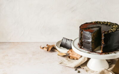 deZaan Crimson Red Cake with Carbon Black Frosting