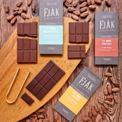 Fjak Chocolate Bar Display