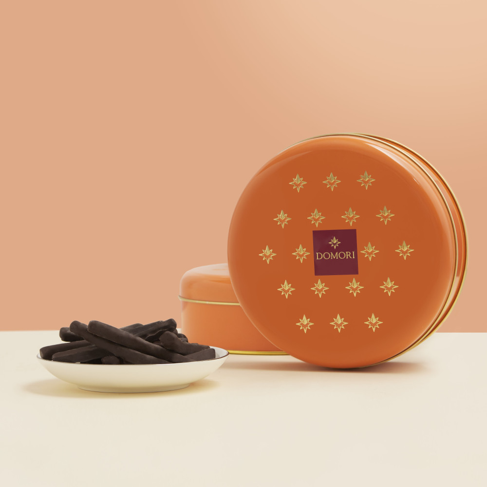 Domori Dark Chocolate Covered Orange Fillets Gift Tin Lifestyle