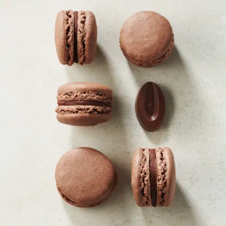 Valrhona Manjari Plant Based Macarons