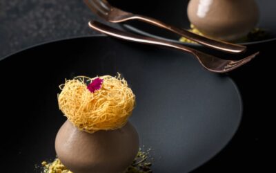 deZaan True Gold Petit Baklava Entremets