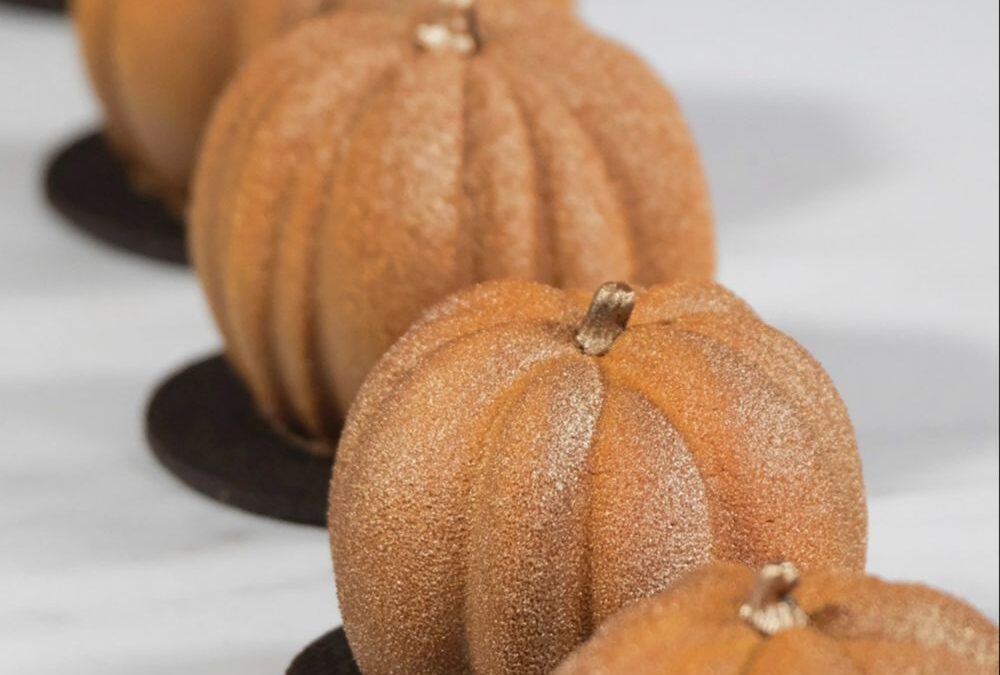 deZaan Cassiopee (Cocoa Halloween Entremet)