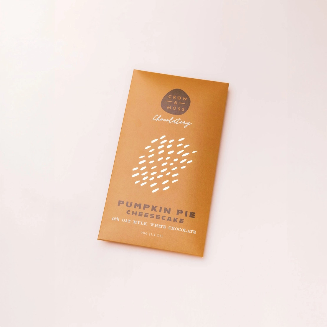 Crow & Moss 42% Oat Mylk White Chocolate Bar with Pumpkin Pie Cheesecake 2