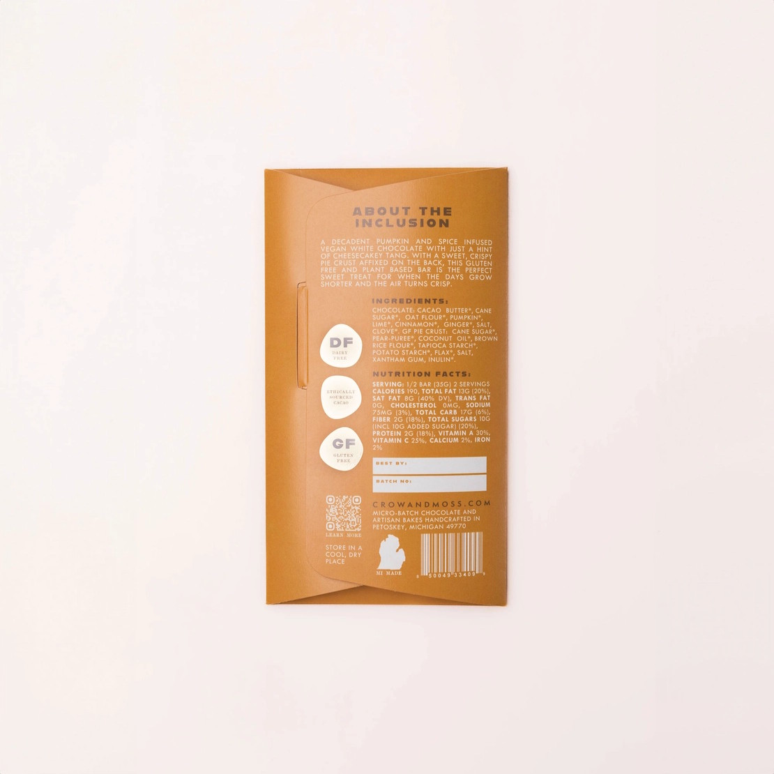 Crow & Moss 42% Oat Mylk White Chocolate Bar with Pumpkin Pie Cheesecake Back