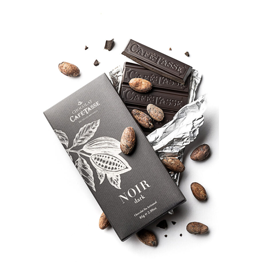 Café-Tasse 60% Dark Chocolate Bar Lifestyle