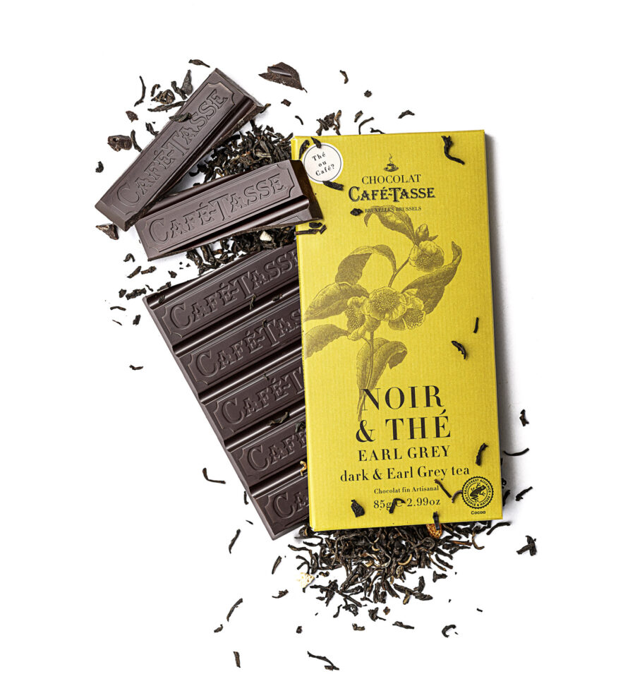 Café-Tasse 60% Dark Chocolate Bar with Earl Grey Tea Lifestyle