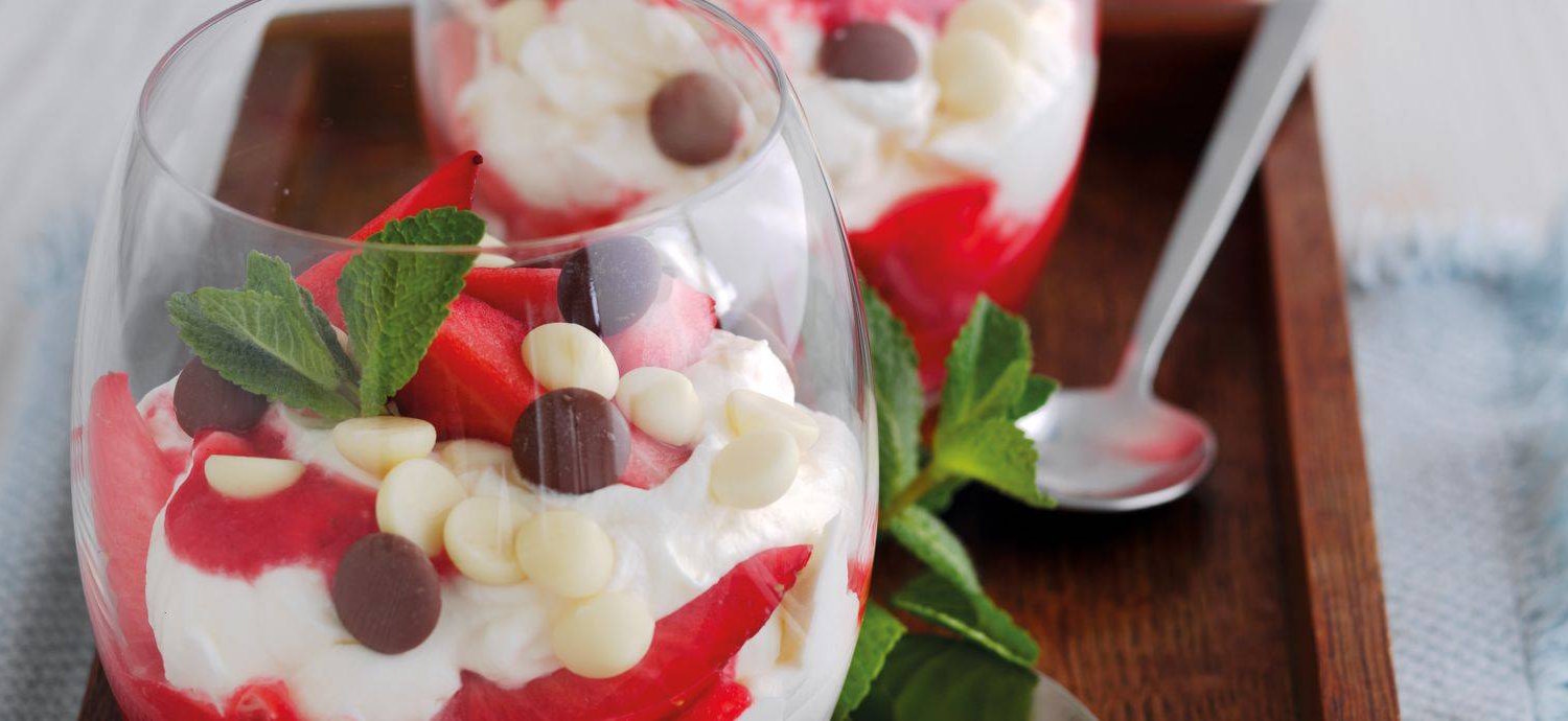 Callebaut Chocolate Berry Mess Lifestyle (1)