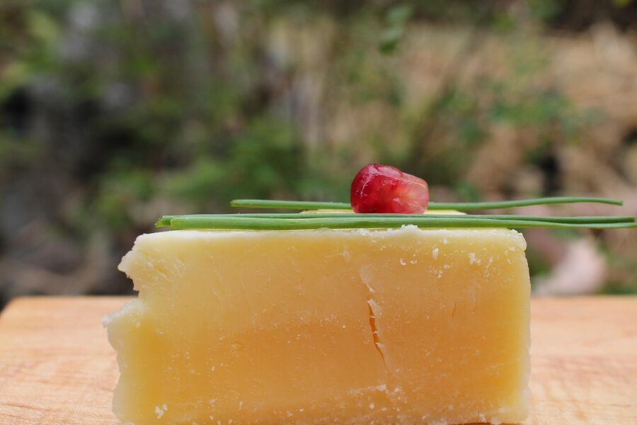 alpine cheddar lifestyle (1)