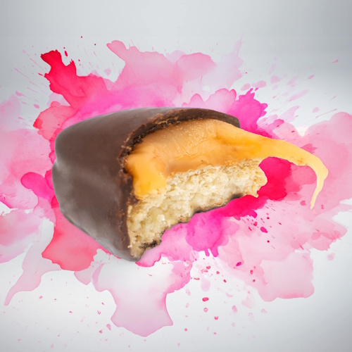 Mayana Chocolate Fix Bar 66% Dark Chocolate Bar with Vanilla Shortbread & Fleur de Sel Caramel Lifestyle (1)