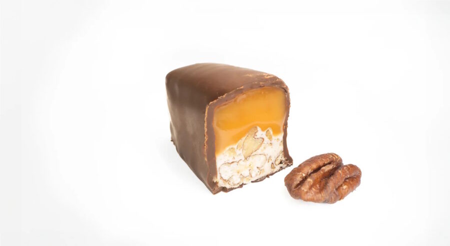 Mayana Chocolate Pecan Paradise Bar Dark Chocolate Bar with Toasted Pecan Nougat & Salted Caramel Open