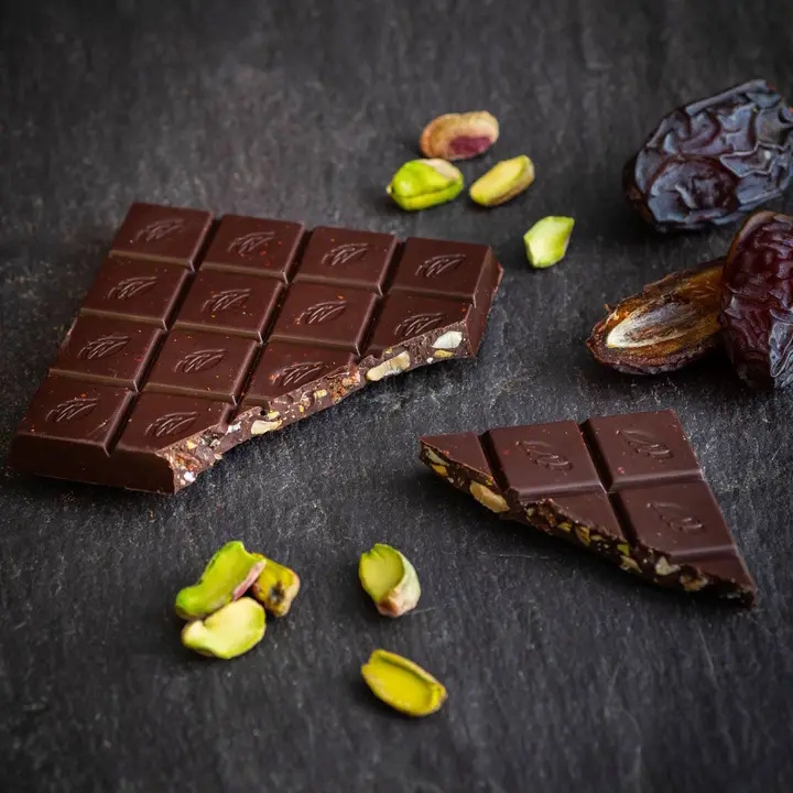 Willie's Cacao Peru 100% Cacao Bar with Pistachio & Date Open Lifestyle