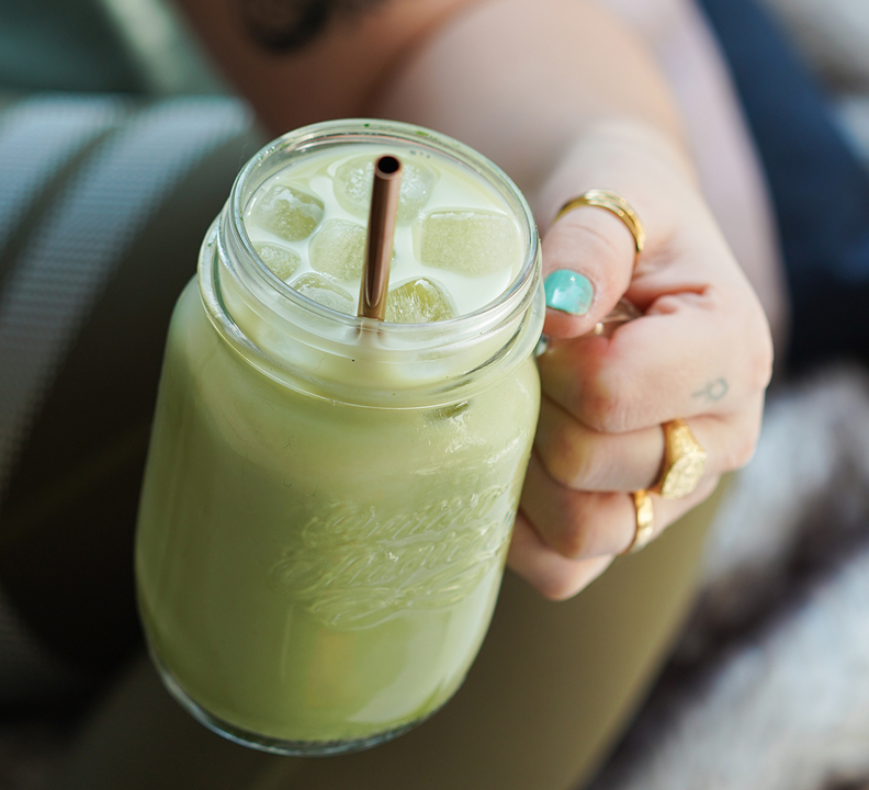 Barú Matcha Latte Drinking Powder Lifestyle (2)