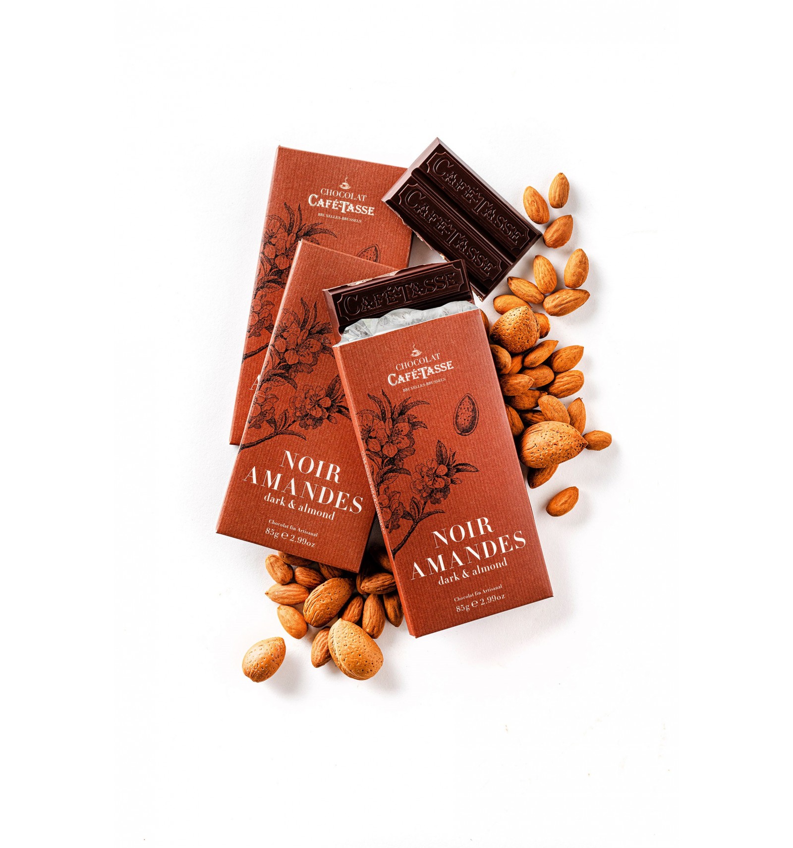 Cafe-Tasse 60% Dark Chocolate Bar with Almonds Lifestyle