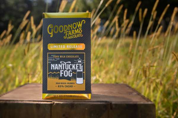 Goodnow Farms Nantucket Fog 65% Dark Milk Chocolate Bar Lifestyle (2)