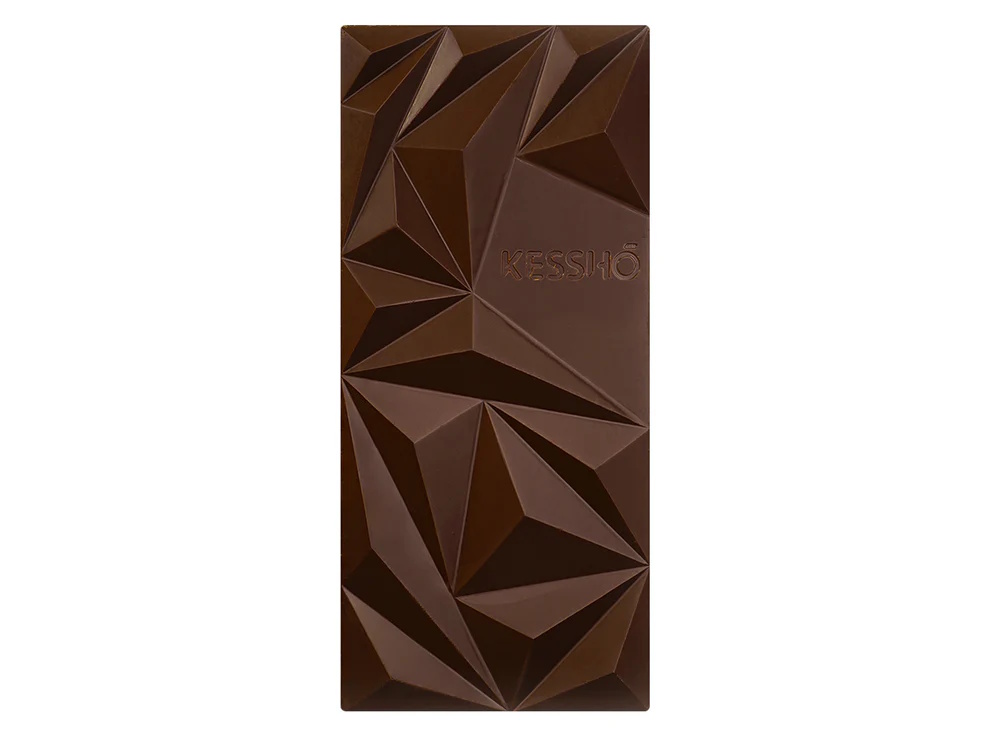 Kessho Guava Lime 57% Dark Chocolate Bar Lifestyle (4)