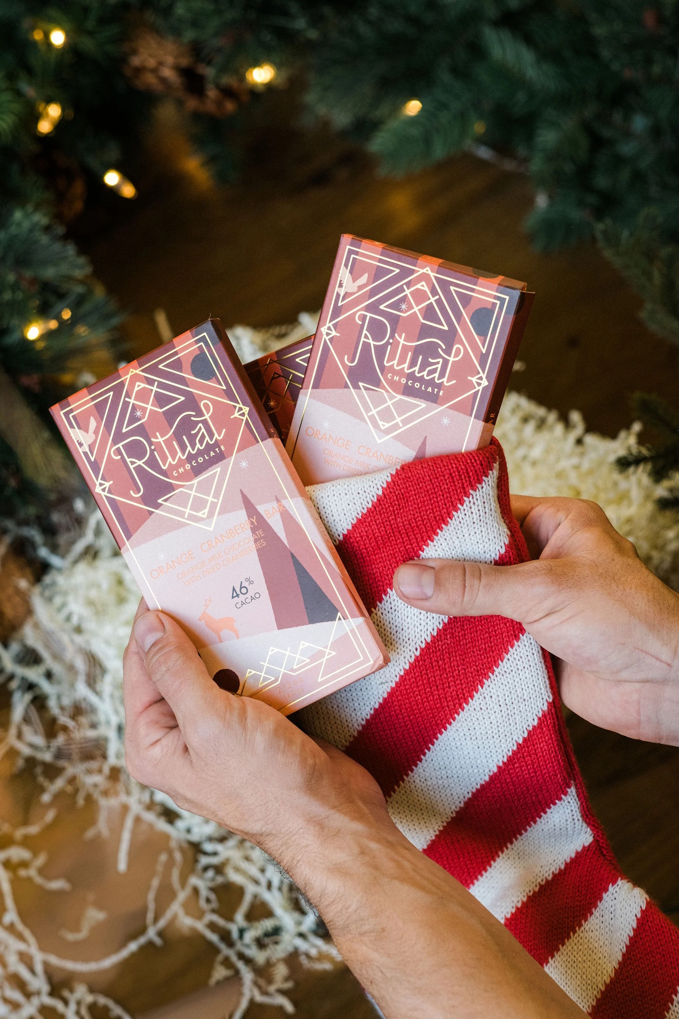 Ritual Chocolate 46% Milk Chocolate Bar with Orange & Dried Cranberries Lifestyle 2