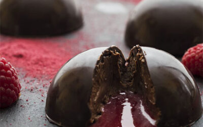 Willie’s Cocoa Twin Peaks Chocolate Mousse With Raspberry Coulis